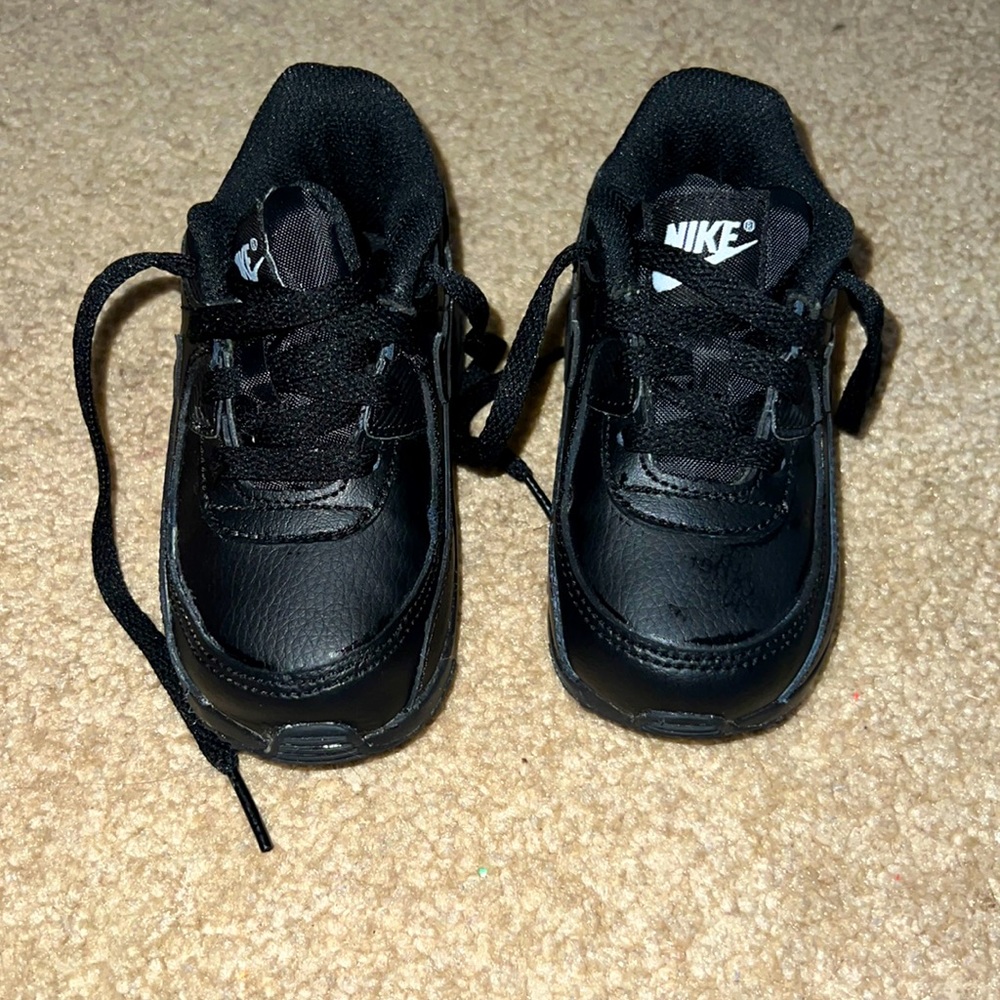 NWOT. Nike Air Max black toddler size 7c